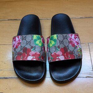 Gucci GG Blooms Supreme Slide Sandals